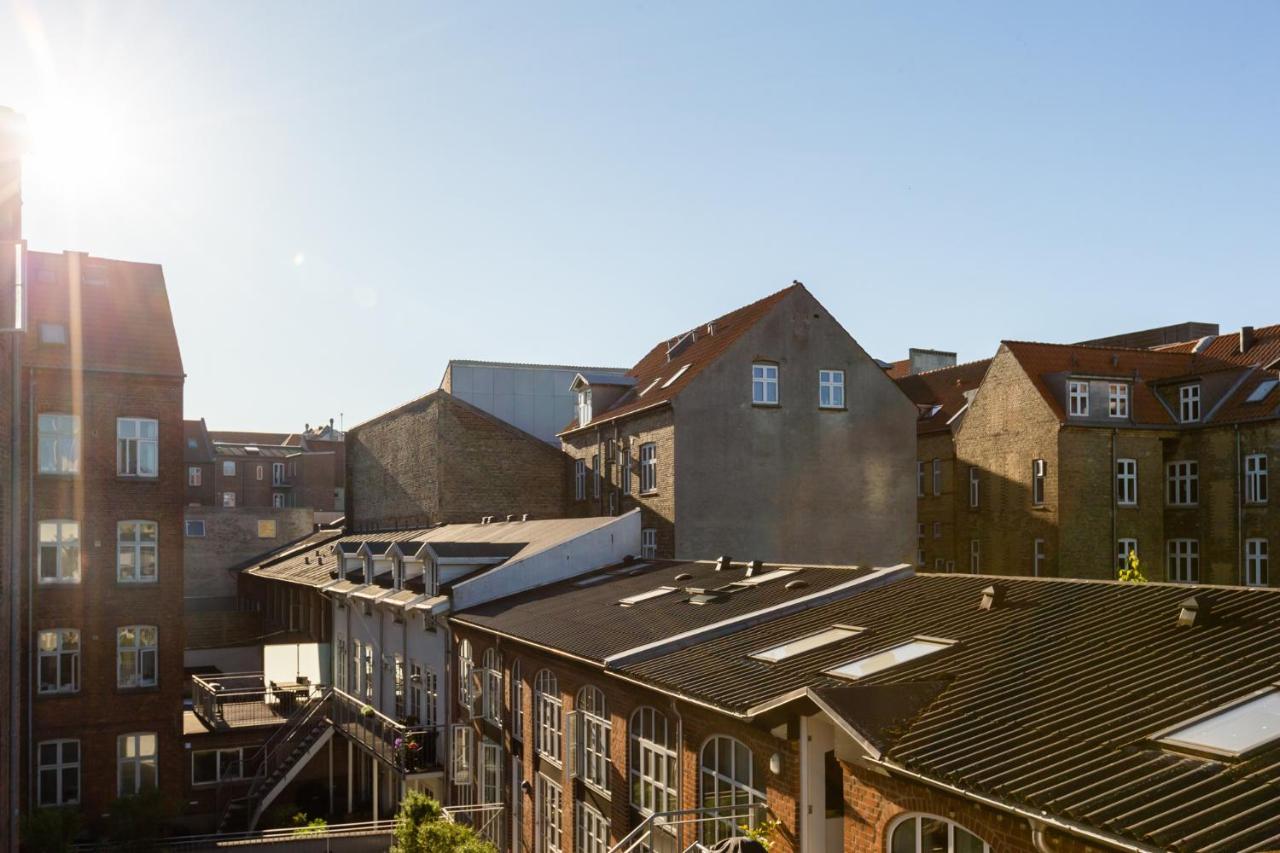 200 M Fra Rutebilstation - Privat Terrasse, Grill Apartment Aarhus Exterior photo